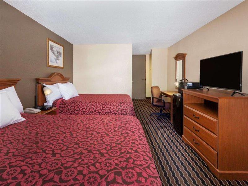 Days By Wyndham Hotel 2*