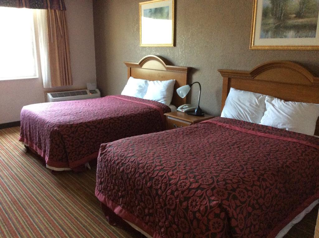 Days By Wyndham Hotel