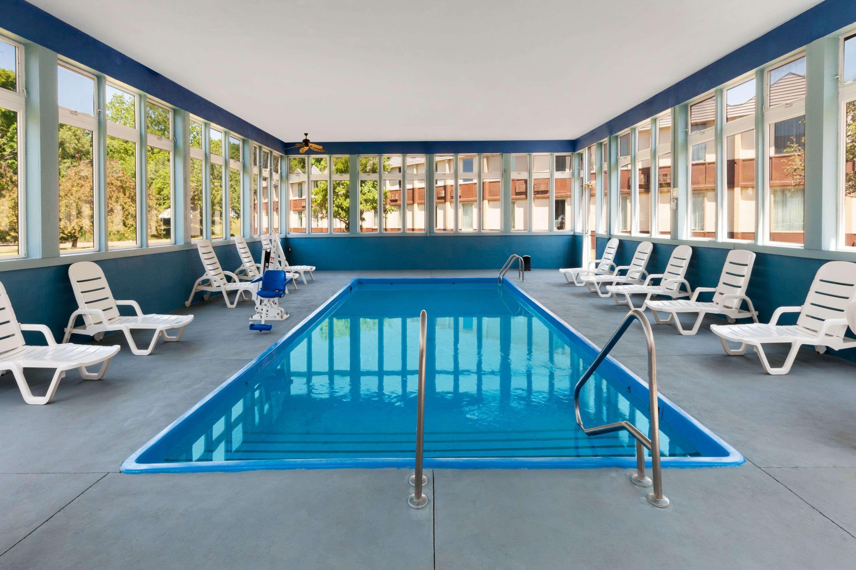 Days By Wyndham Hotel Albion